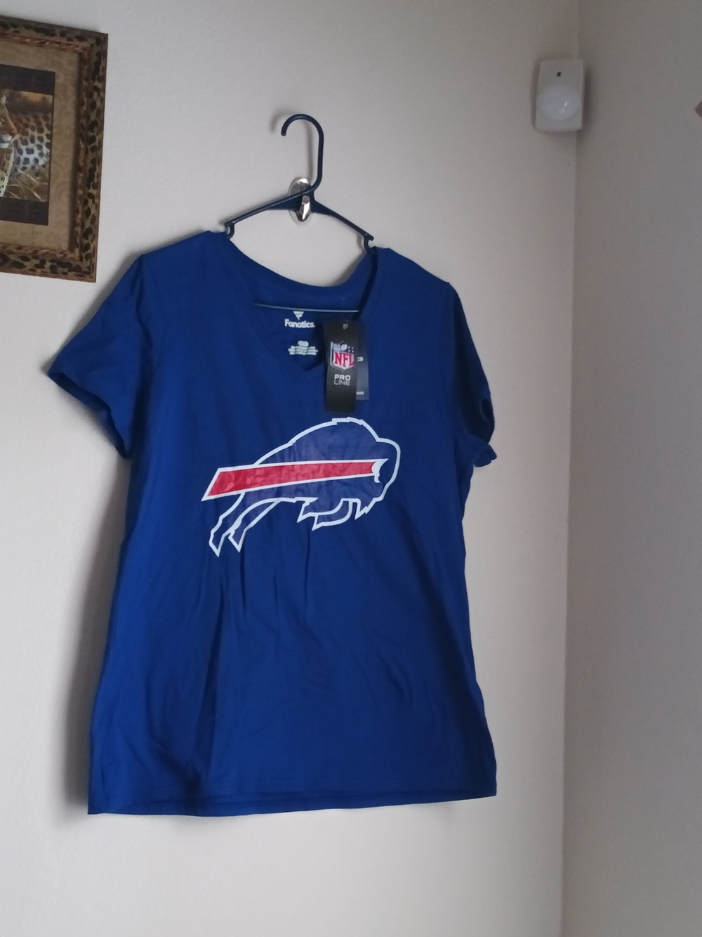 Fanatics Buffalo Bills Top Women L Blue Red & White Logo NFL Cotton V-Neck Tee